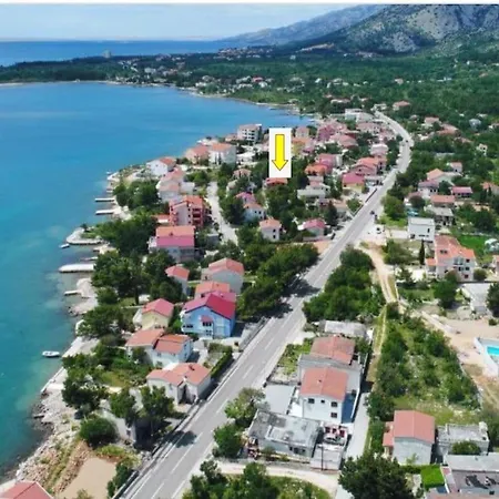 Appartement Lana, 40 Metara Do Mora, Seline