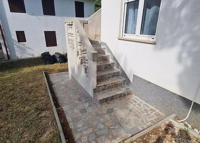 דירה Lana, 40 Metara Do Mora, סלינה