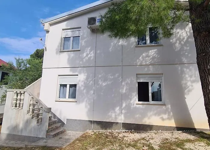 דירה Lana, 40 Metara Do Mora, *